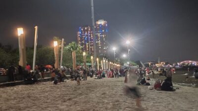 Pantai Ancol di waktu malam (Foto: Istimewa)