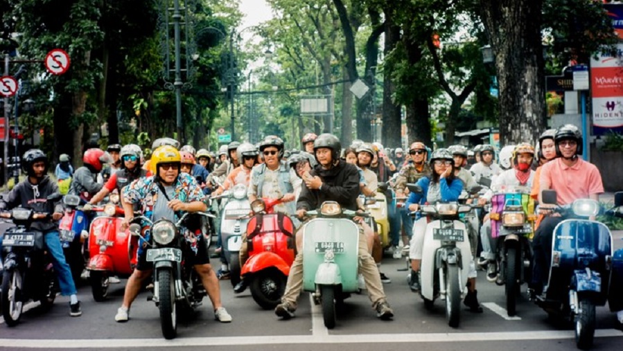 Pecinta Motor ‘SabtuPagi’ Meriahkan Episode 12 ‘Bergembira’ di Bandung