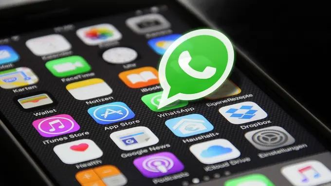 Anda Menggunakan Social Spy WhatsApp? Begini Ancaman dan Dampaknya